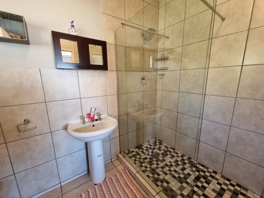 To Let 3 Bedroom Property for Rent in Morelig Free State